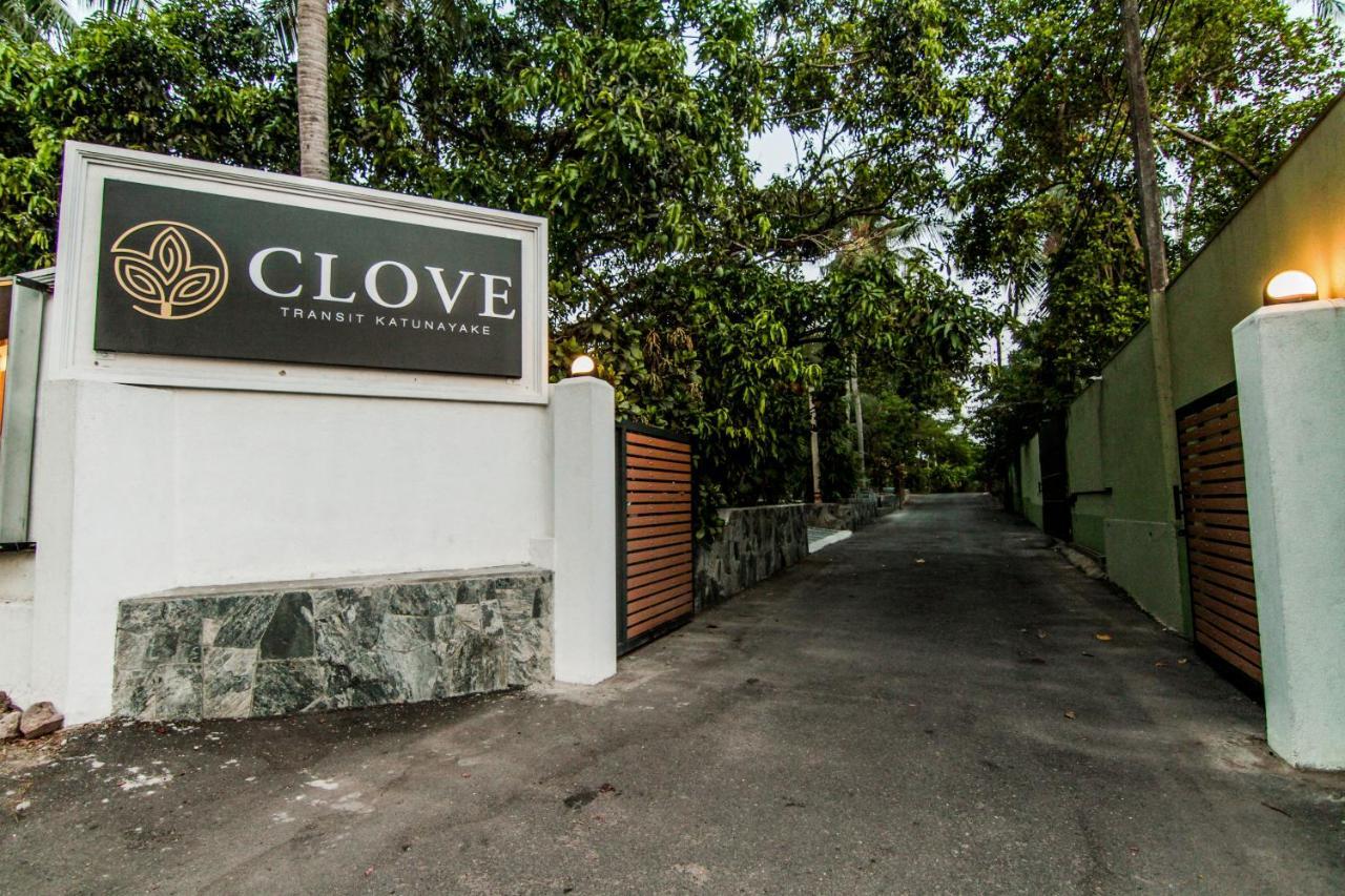 Clove Transit Hotel Kotugoda Exteriör bild